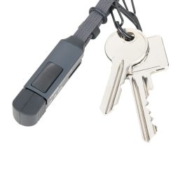 כבל USB קומפקטי עם חיבור לתיק או מחזיק מפתחות